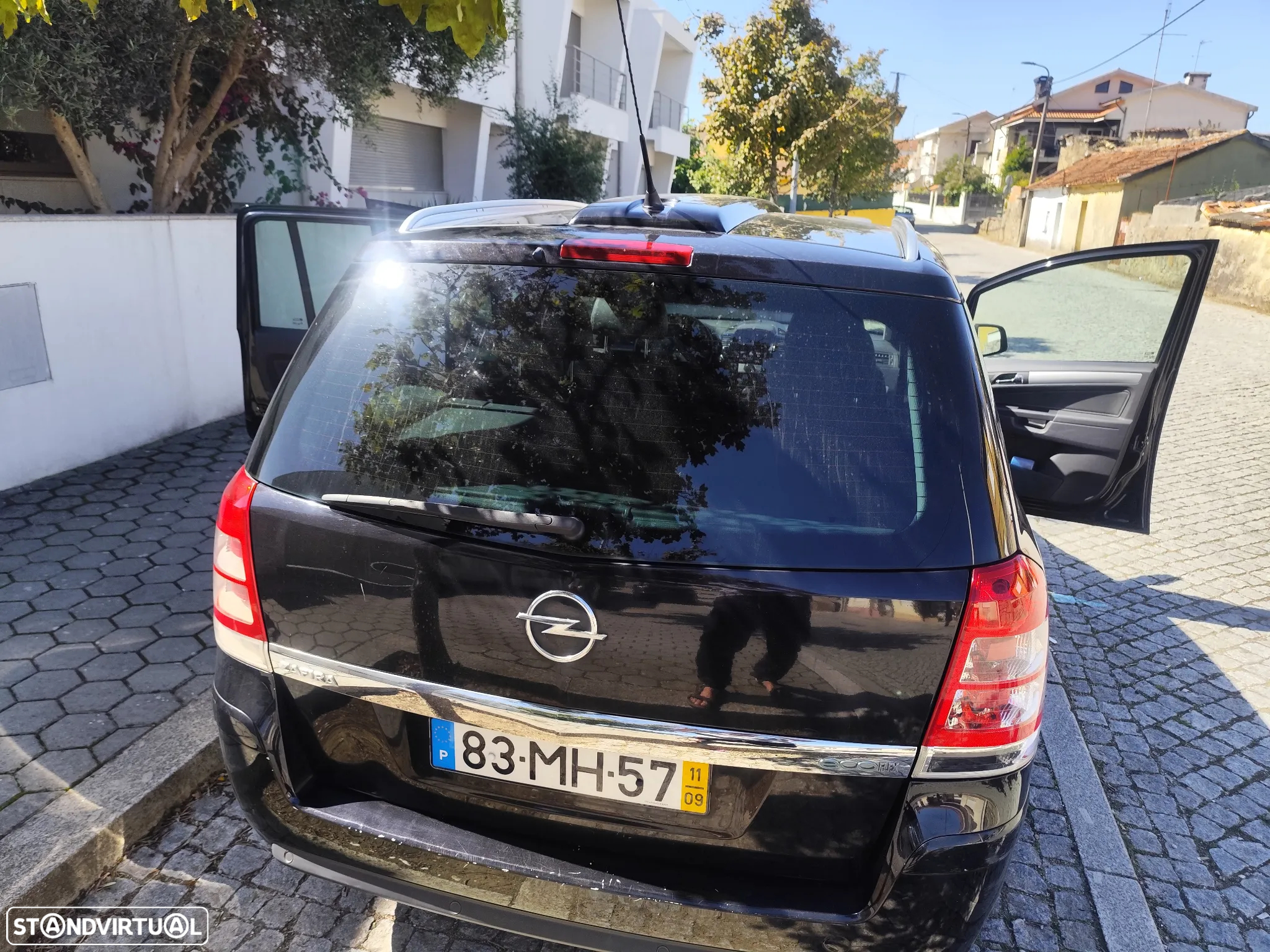 Opel Zafira 1.7 CDTi EcoFLEX - 2