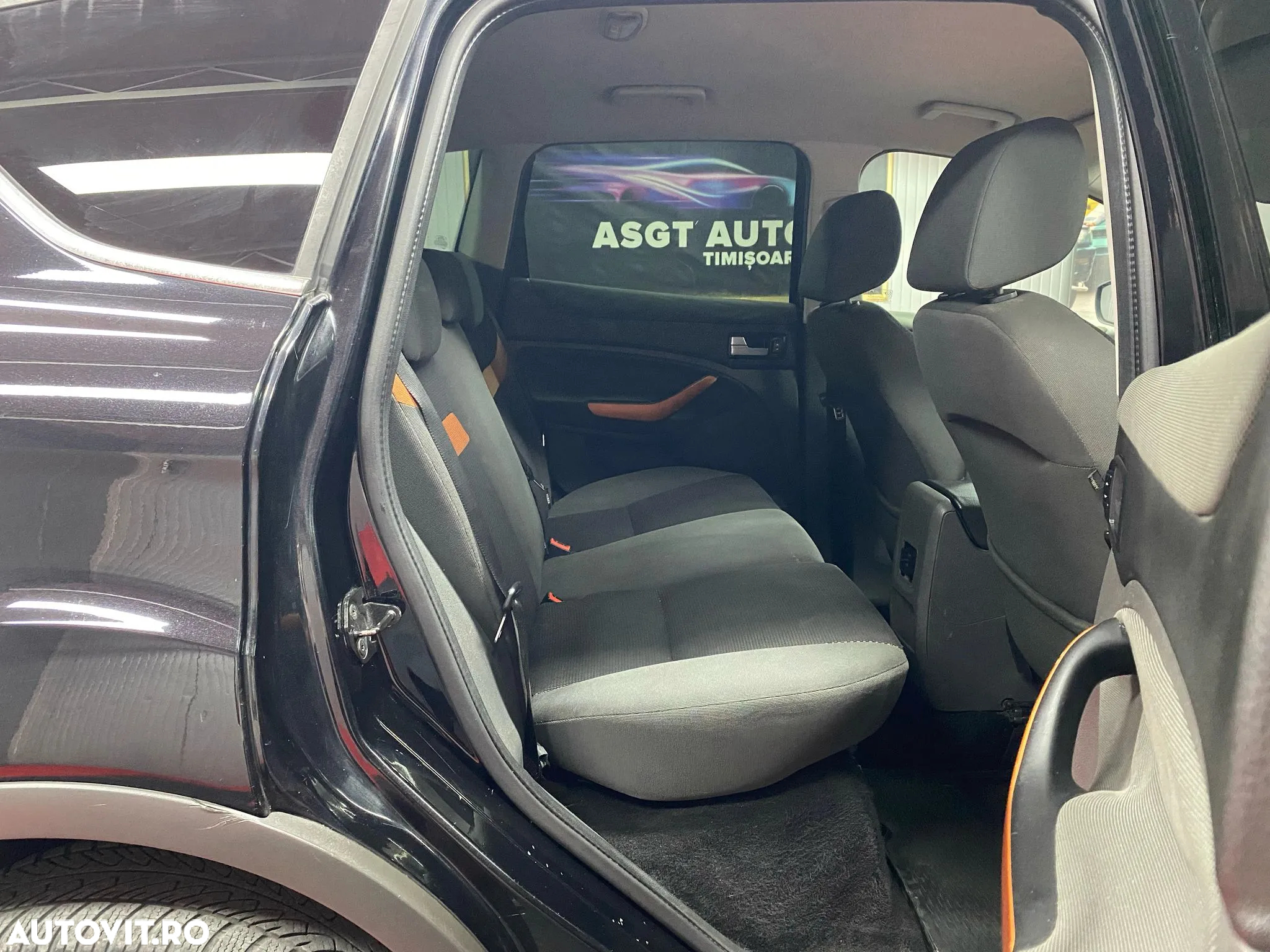 Ford Kuga - 16