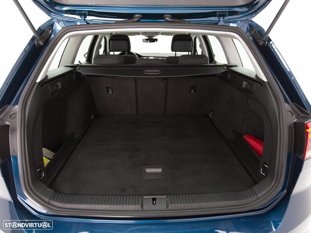 VW Passat Variant 2.0 TDi Business - 12