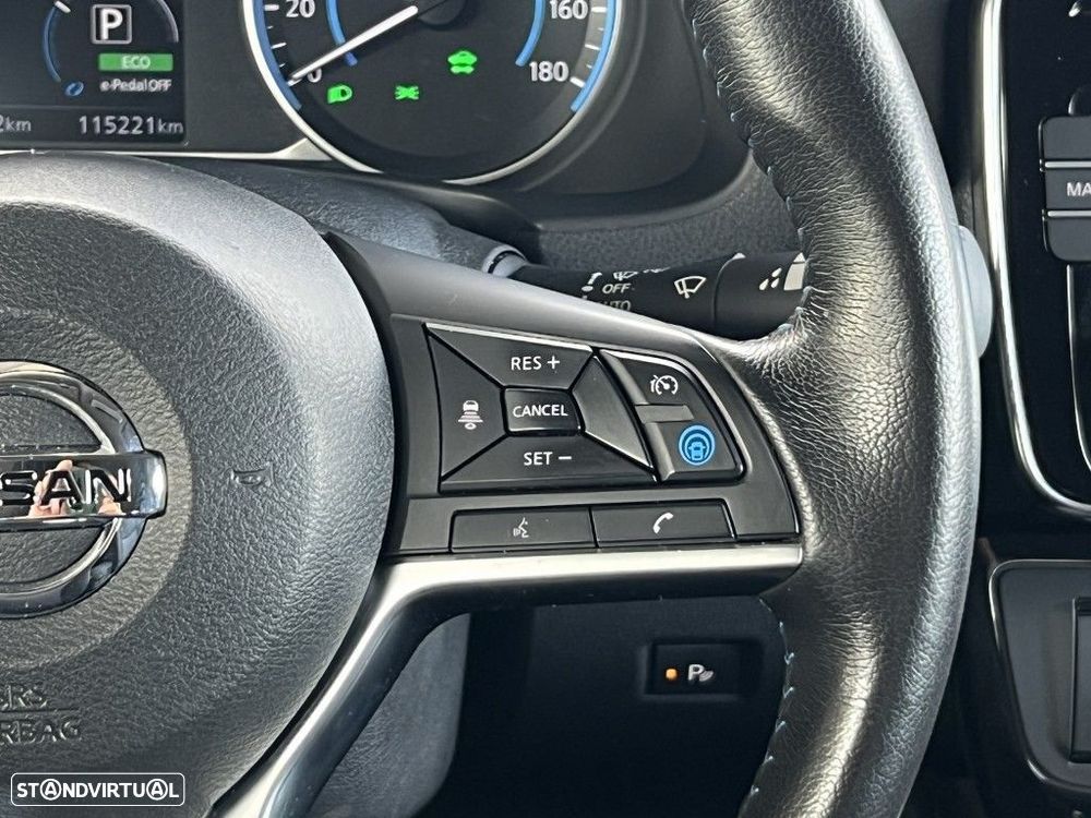 Nissan Leaf N-Connecta Two Tone - 10