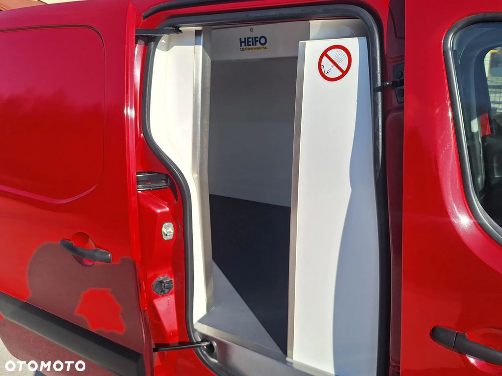 Peugeot Partner - 10