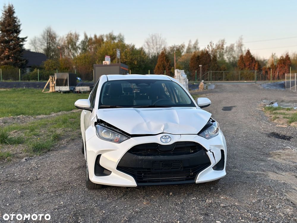 Toyota Yaris - 4