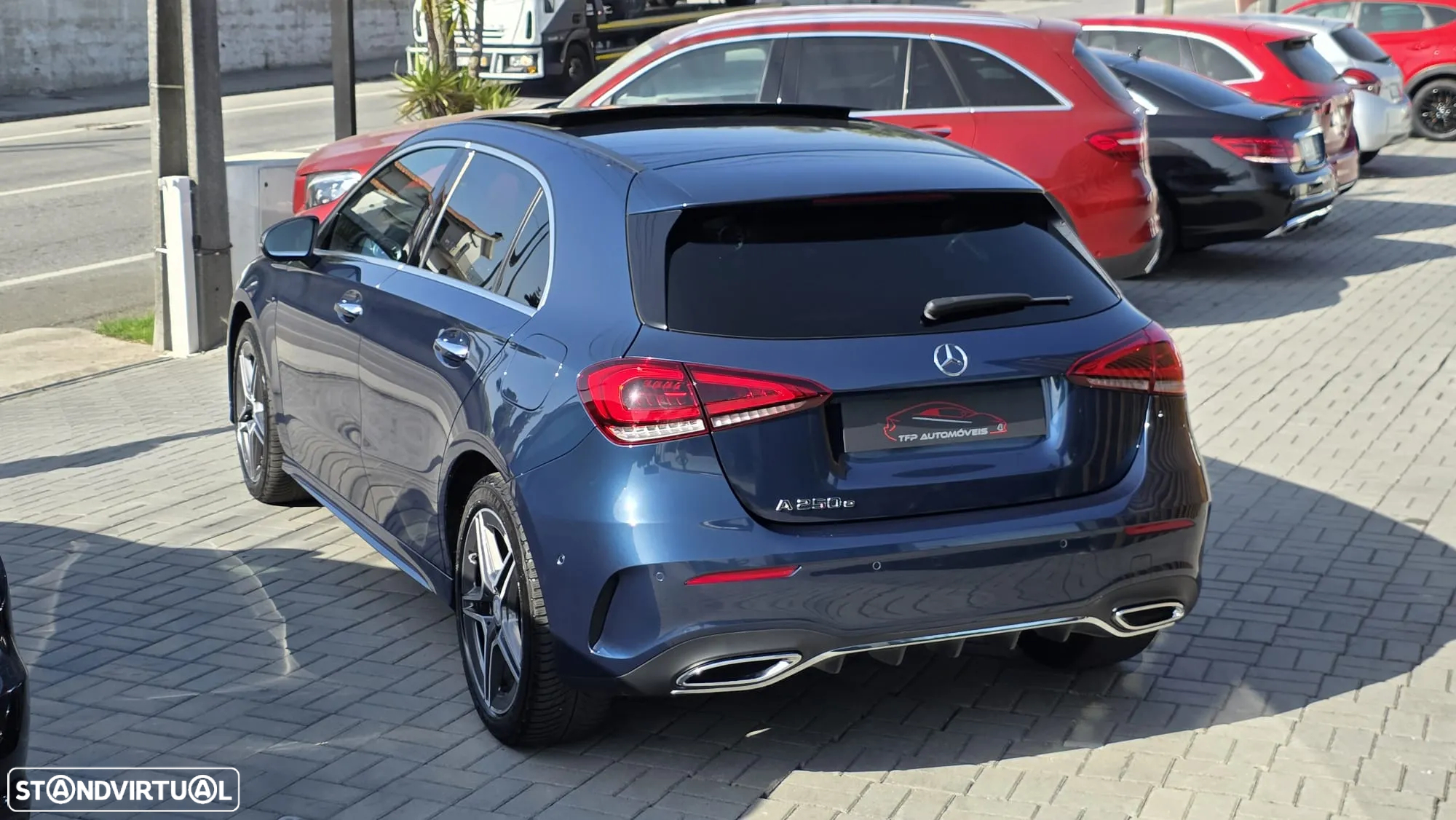 Mercedes-Benz A 250 e AMG Line - 3