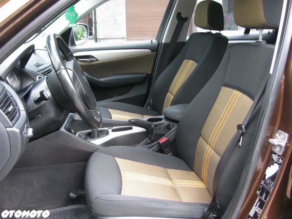 BMW X1 - 16