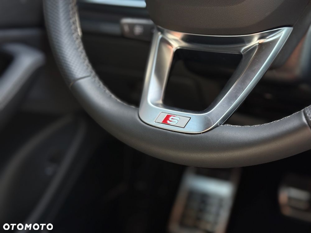 Audi SQ8 TFSI Quattro Tiptronic - 23