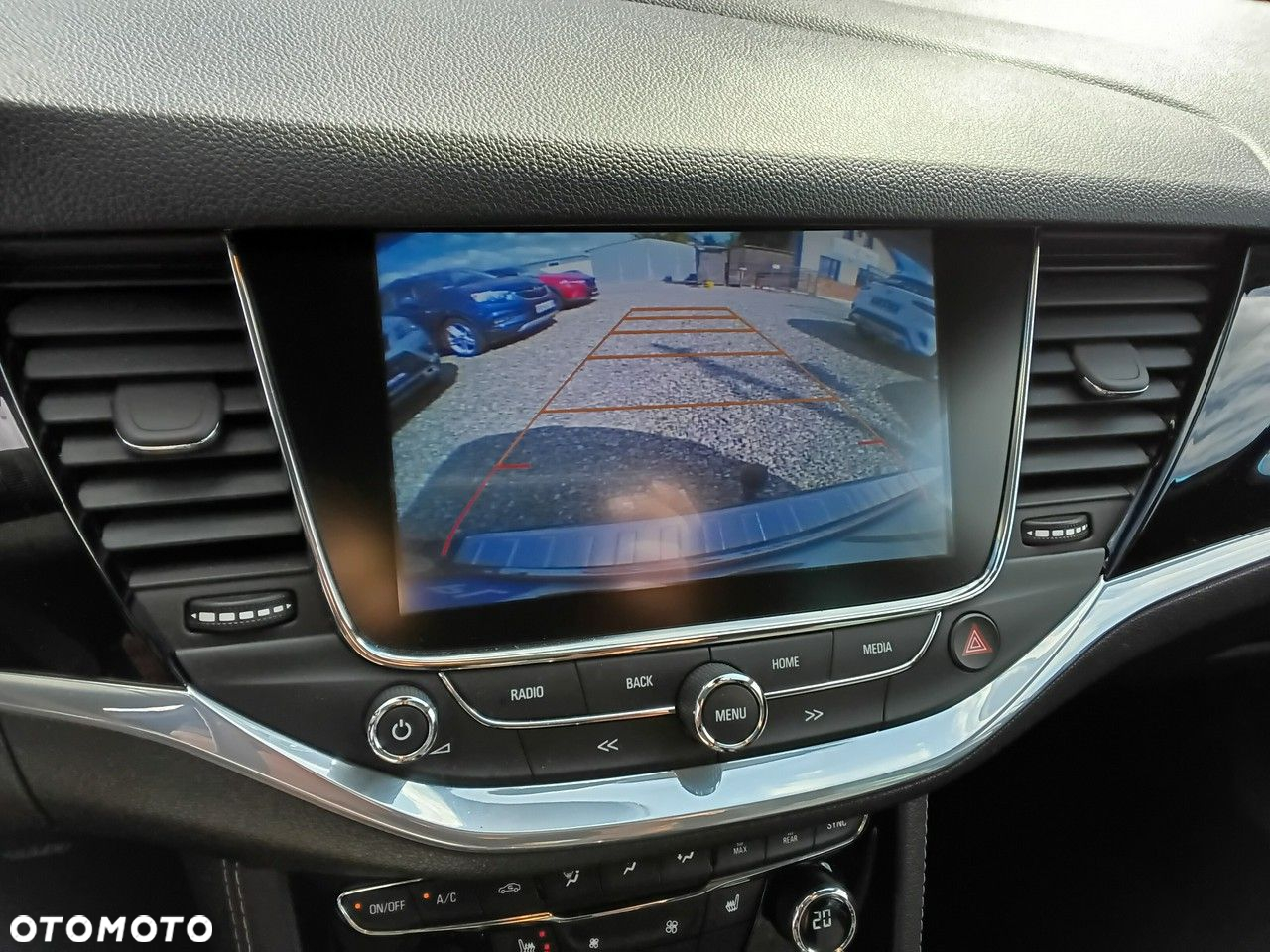 Opel Astra 1.4 Turbo Innovation - 23