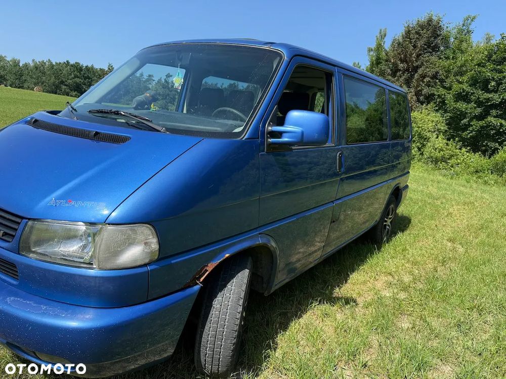 Volkswagen Caravelle - 19