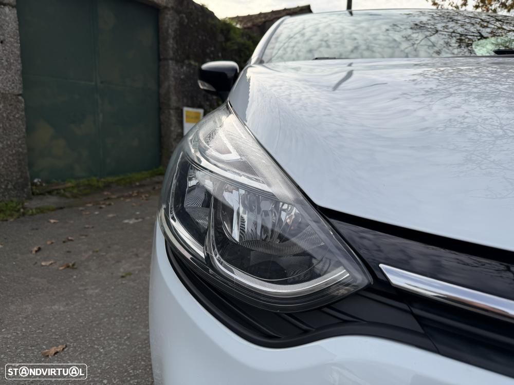 Renault Clio 0.9 TCe Limited - 12