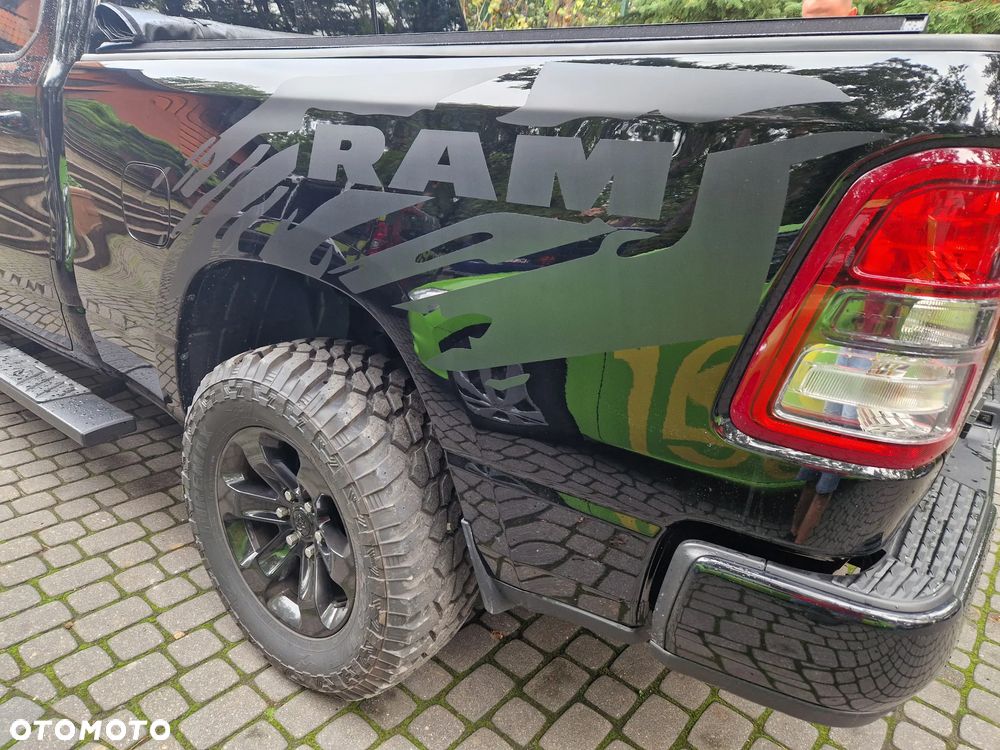 RAM 1500 5.7 Quad Cab Longbed Bighorn Black - 8