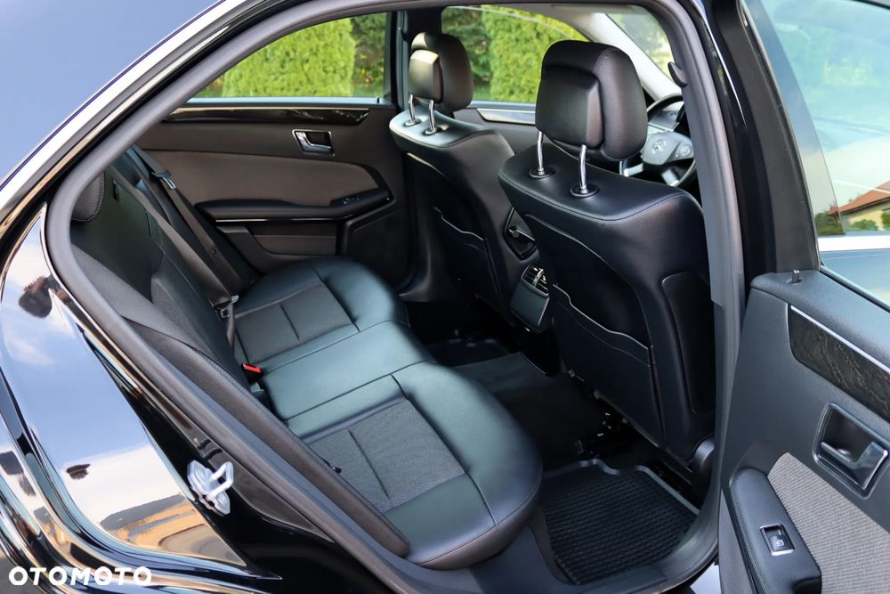 Mercedes-Benz Klasa E 200 CGI BlueEffICIENCY Avantgarde - 20