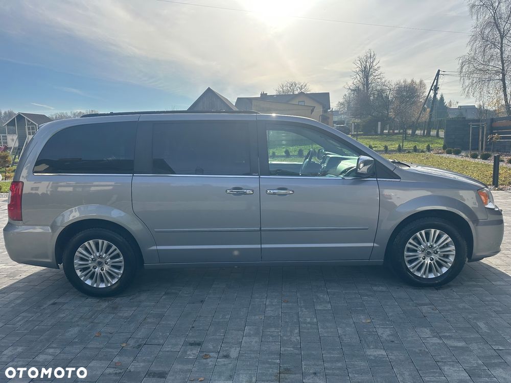 Lancia Voyager 2.8 Multijet 16v Platinum - 17