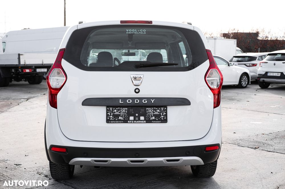 Dacia Lodgy dCi 110 Stepway Celebration - 10