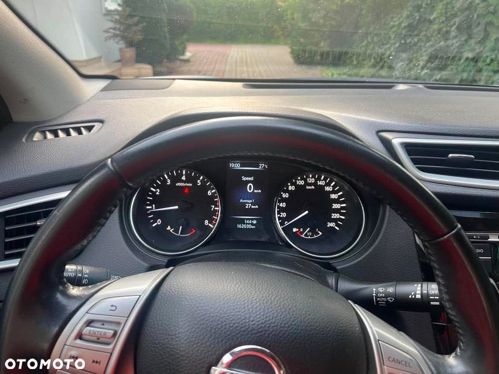 Nissan Qashqai 1.2 DIG-T N-Connecta EU6 - 6
