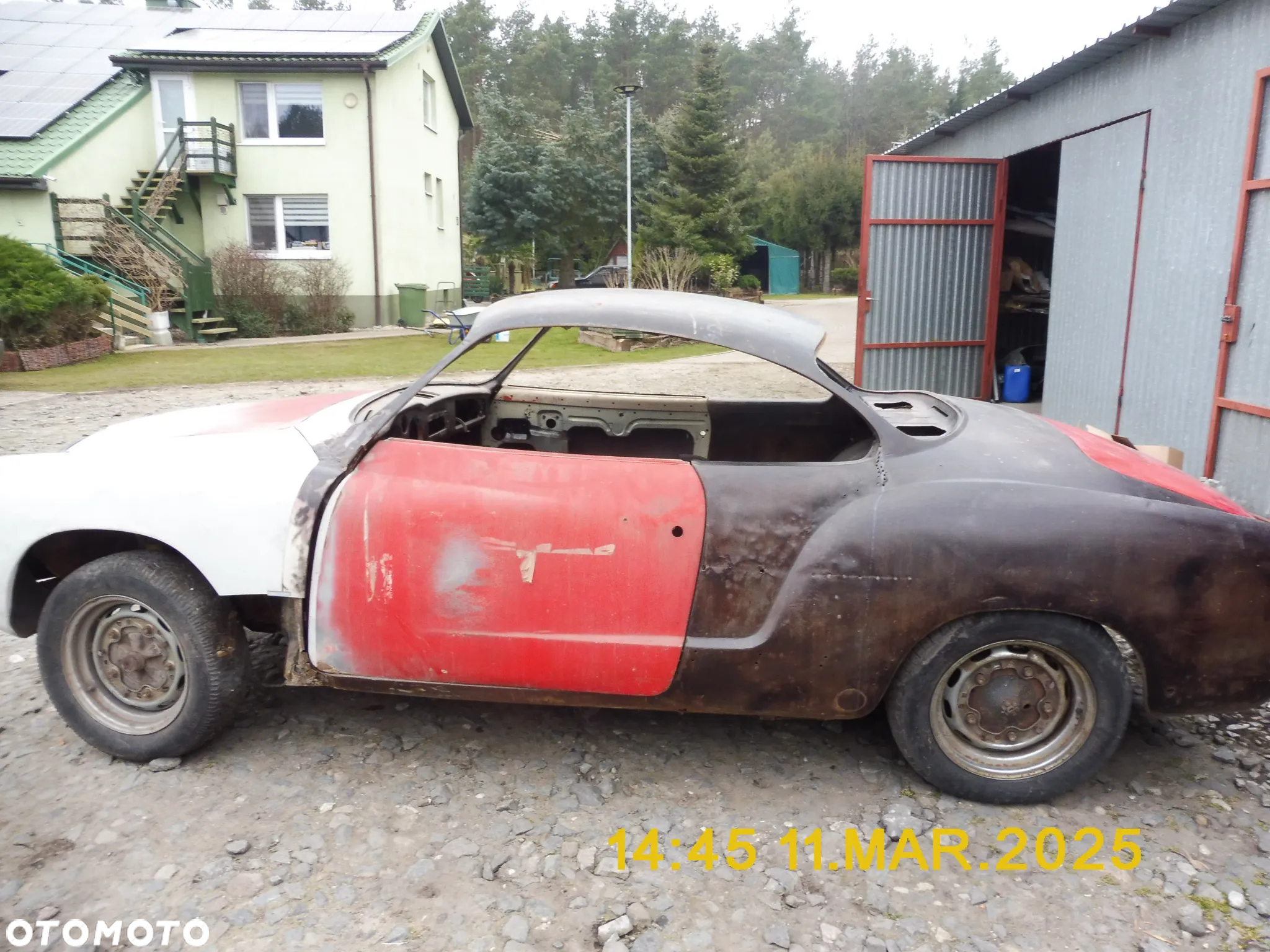 Volkswagen Karmann Ghia - 24