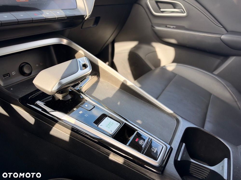 MG ZS Hybrid+ - 20
