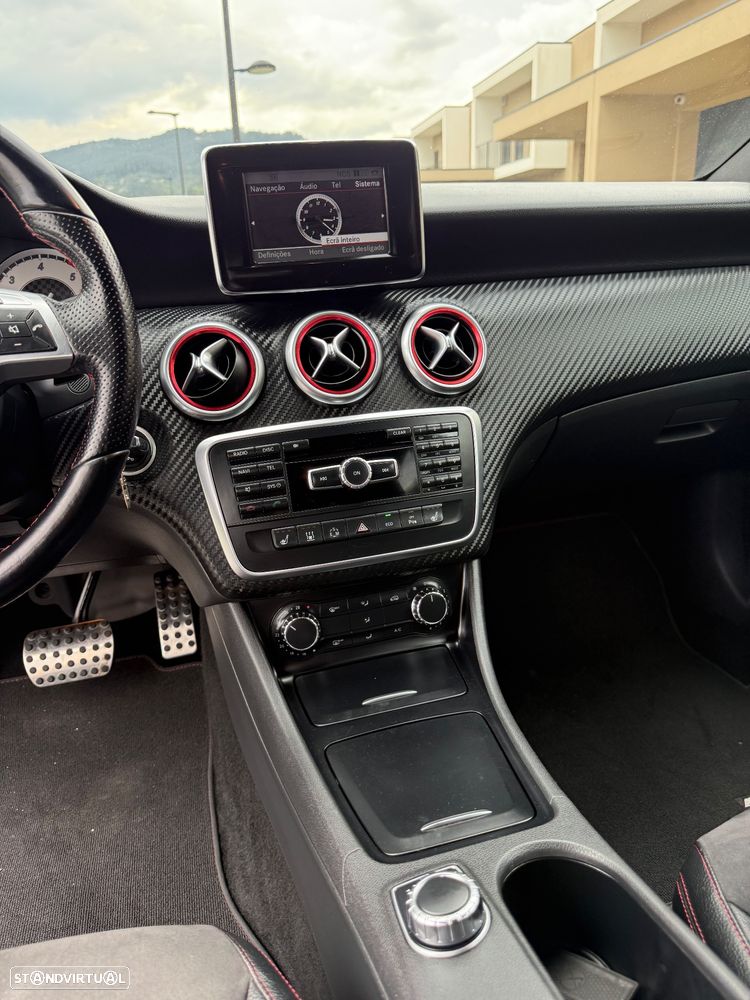 Mercedes-Benz A 220 d 7G-DCT AMG Line - 9