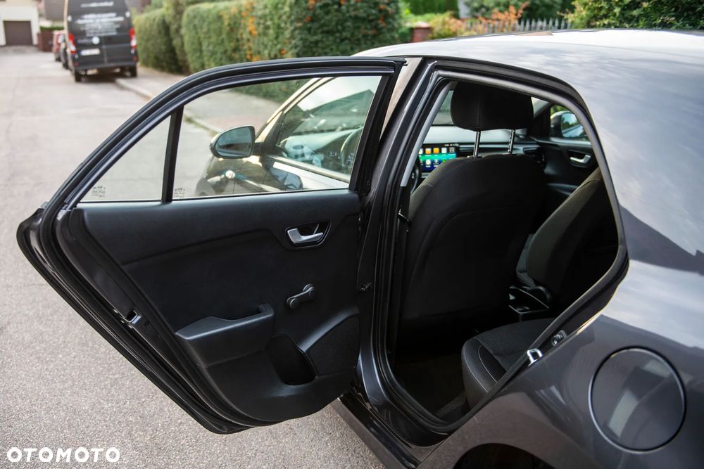 Kia Rio 1.2 L Business Line - 30