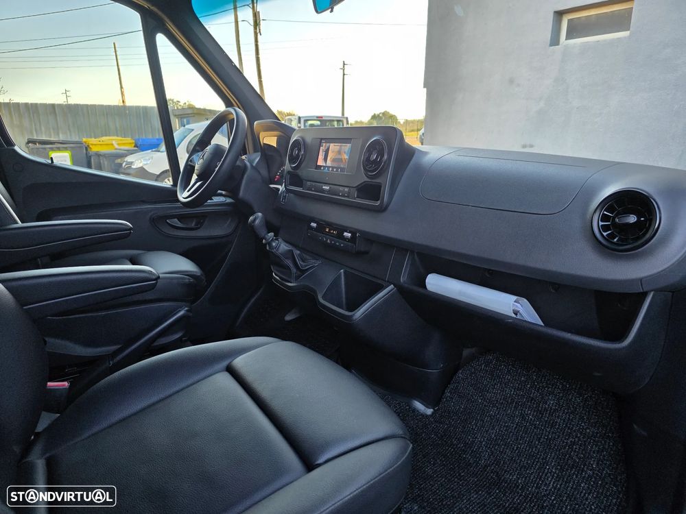 Mercedes-Benz Sprinter 316 CDI/43 TA Luxo - 20
