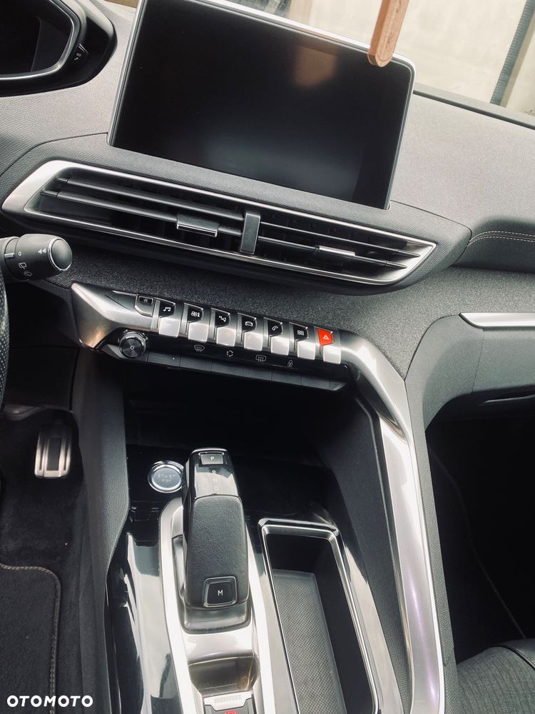 Peugeot 3008 ver-1-5-bluehdi-gt-s-s-eat8 - 10