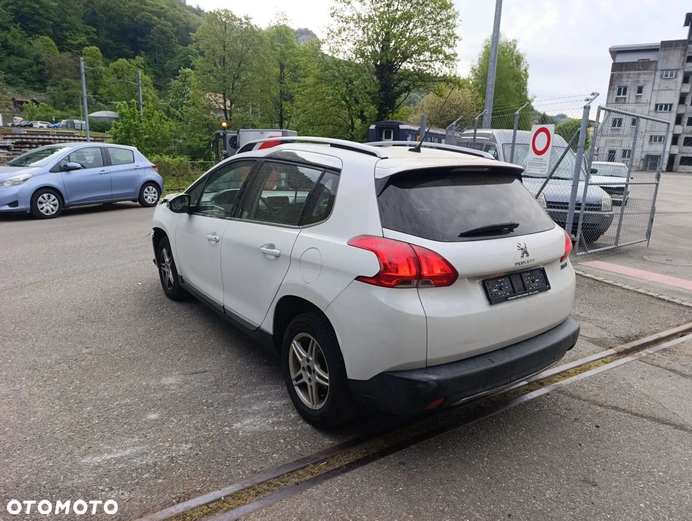 Peugeot 2008 120 VTI Automatik Active - 1