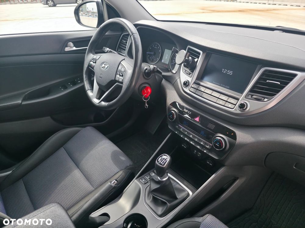 Hyundai Tucson 1.6 GDI BlueDrive Comfort 2WD - 26