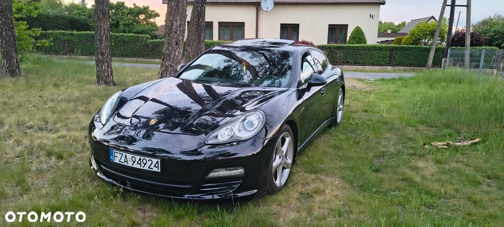 Porsche Panamera Platinum Edition PDK - 2