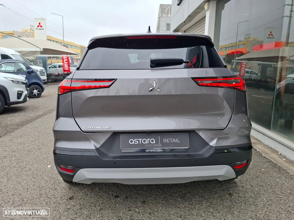 Mitsubishi Grandis 1.3 DI-T Intense 7DCT - 8