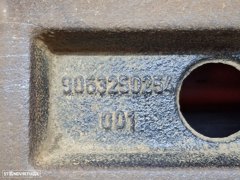 Placa Abraçadeira Mola Lamina Mercedes-Benz Sprinter 3,5-T Caixa (906) - 3