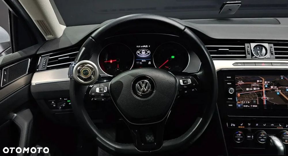 Volkswagen Passat 2.0 TDI SCR 4Motion DDG Highline - 19