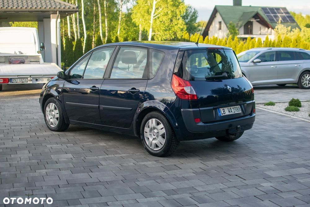Renault Scenic - 22