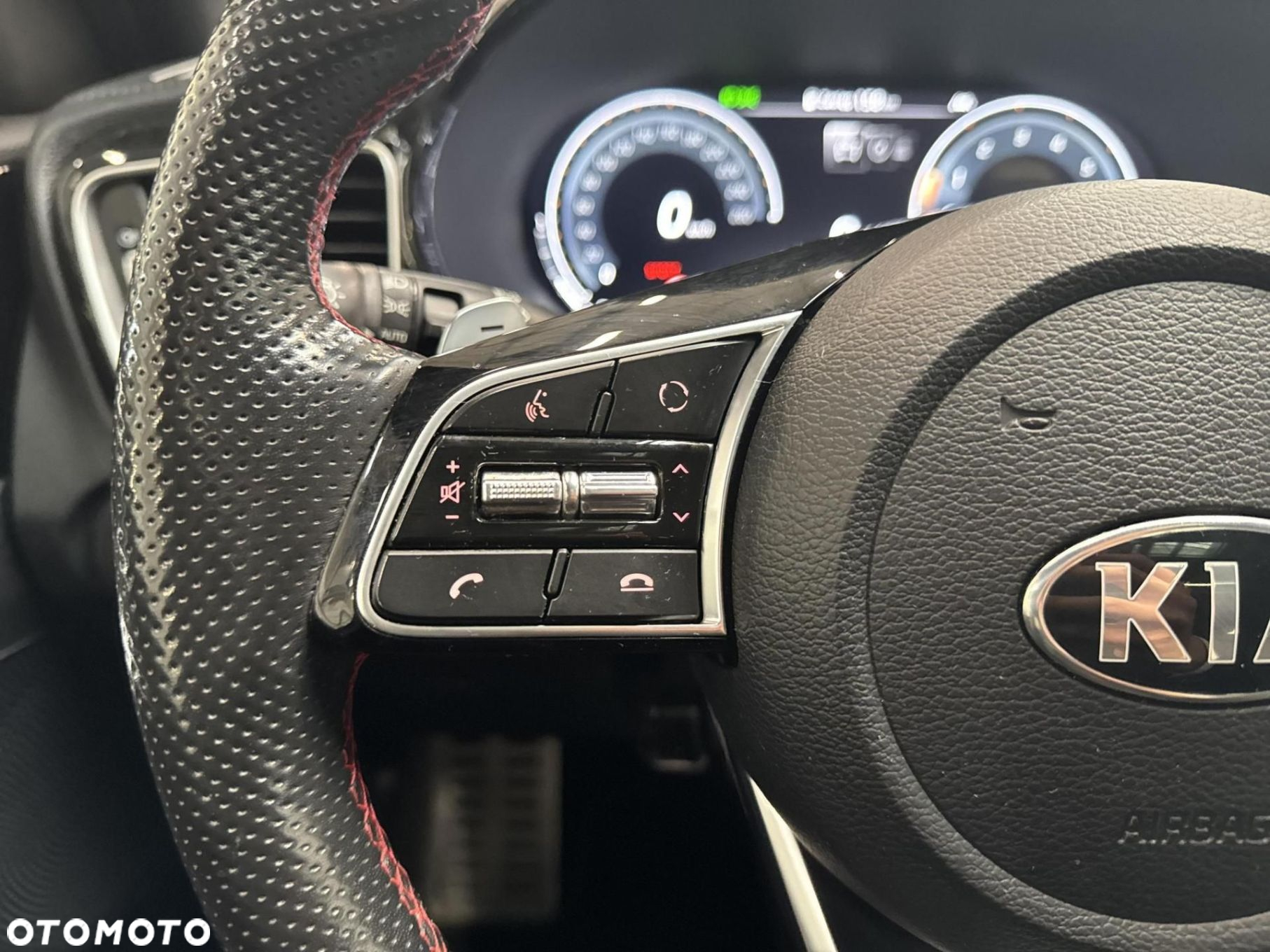 Kia ProCeed - 15