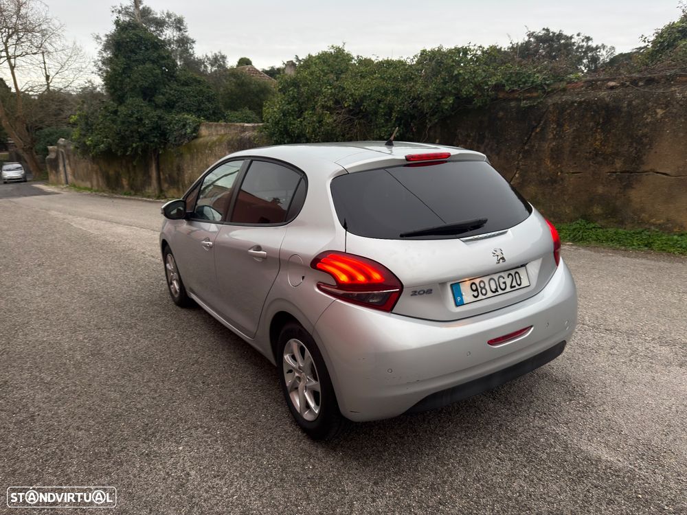 Peugeot 208 1.2 PureTech Allure - 2