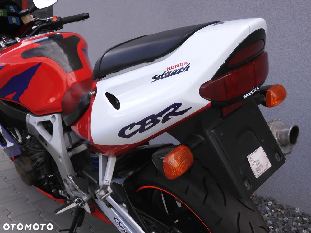 Honda CBR - 27