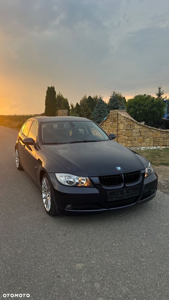 BMW Seria 3 320i - 2