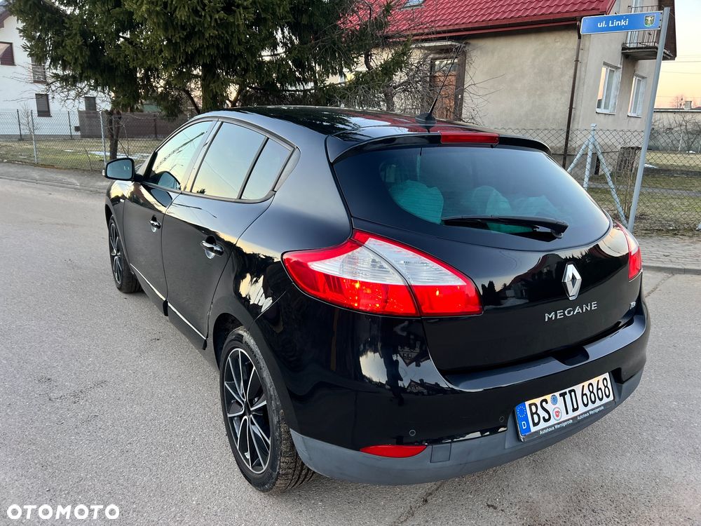 Renault Megane ENERGY TCe 115 Start & Stop Bose Edition - 8