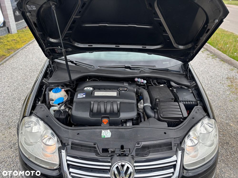 Volkswagen Golf - 15