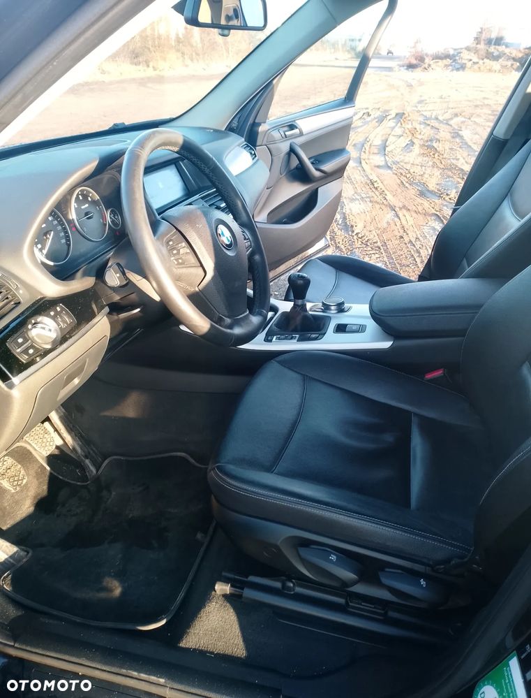 BMW X3 sDrive18d - 11