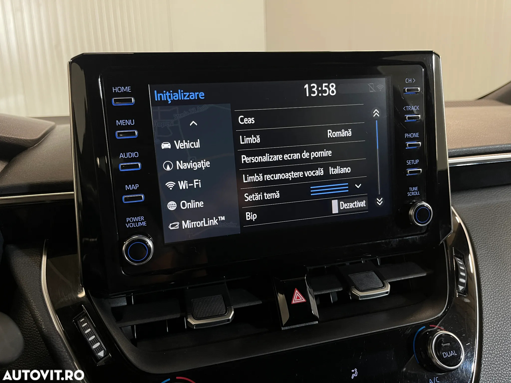 Toyota Corolla 2.0 Hybrid Business Edition - 17