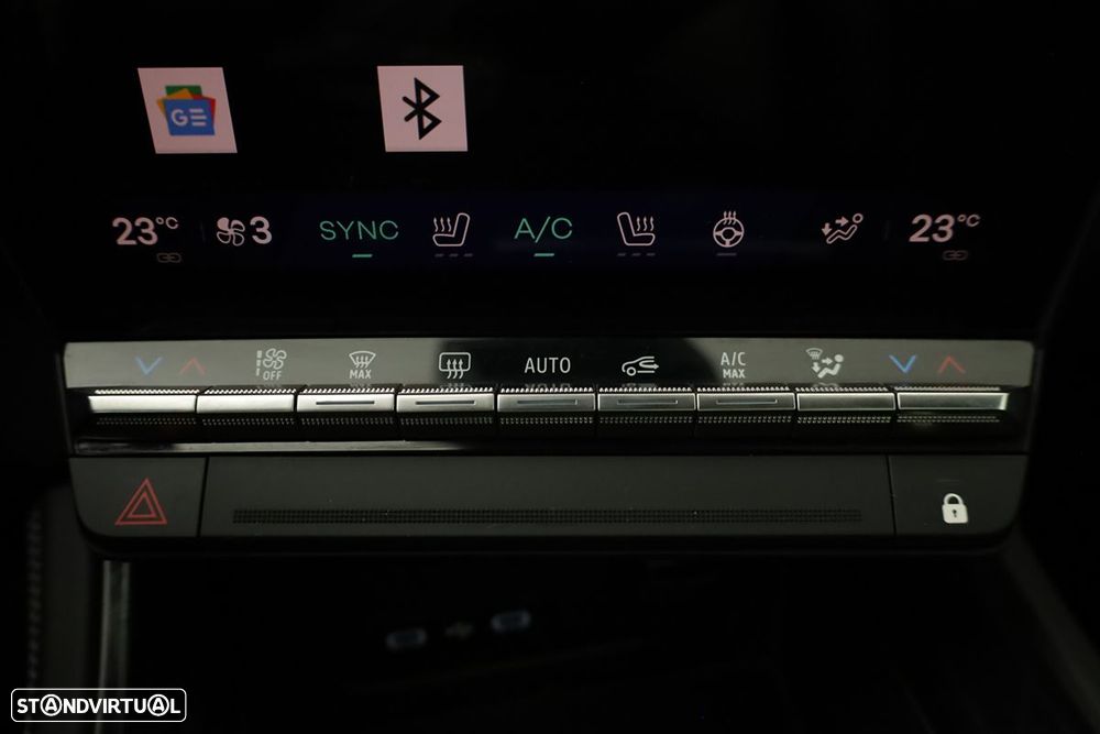 Renault Austral 1.2 E-Tech Iconic - 12