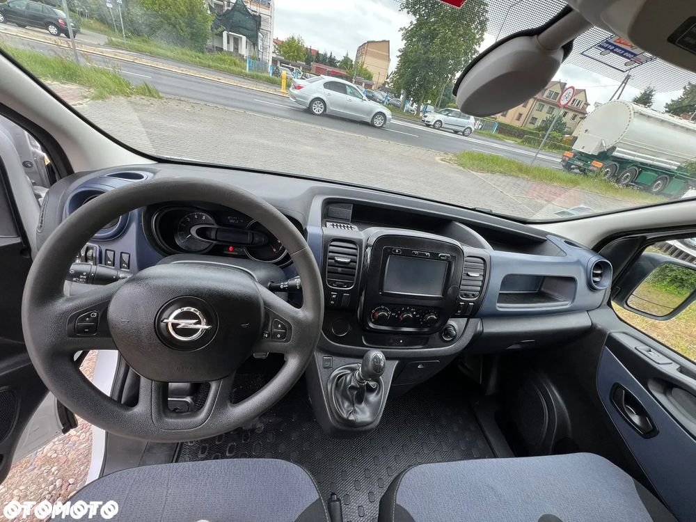 Opel Vivaro - 14