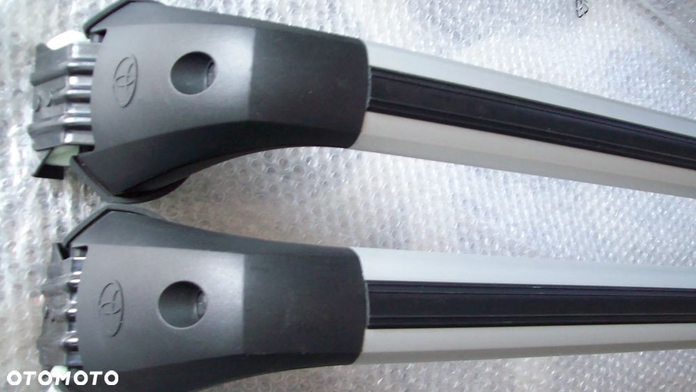 Aluminiowy bagażnik dachowy Toyota Avensis - 1