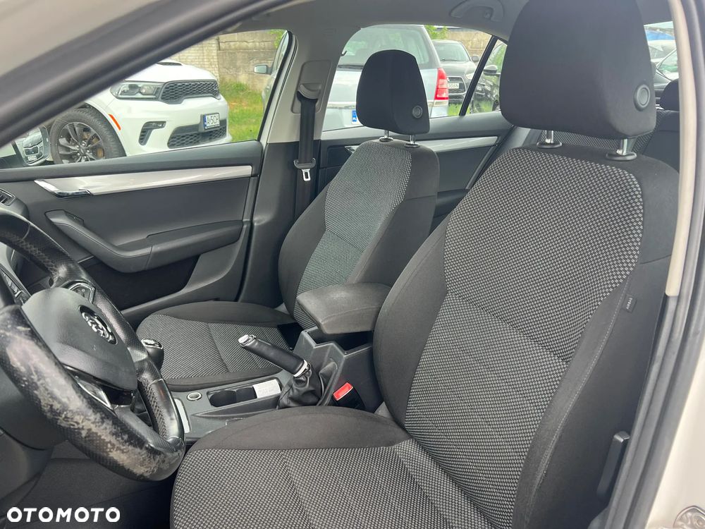 Skoda Octavia 1.6 TDI Ambition - 12