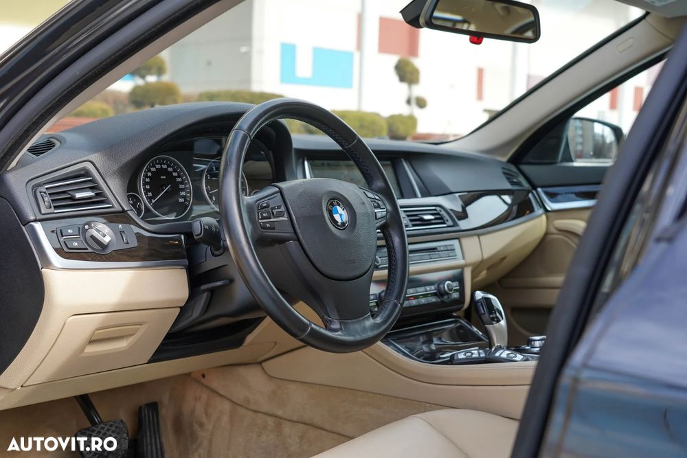 BMW Seria 5 523i Aut. - 4