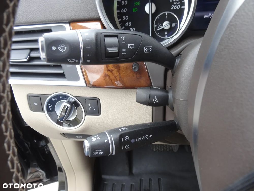 Mercedes-Benz GL - 35