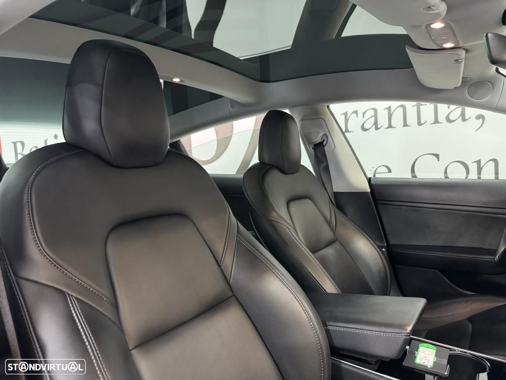 Tesla Model 3 Long-Range Dual Motor AWD - 36