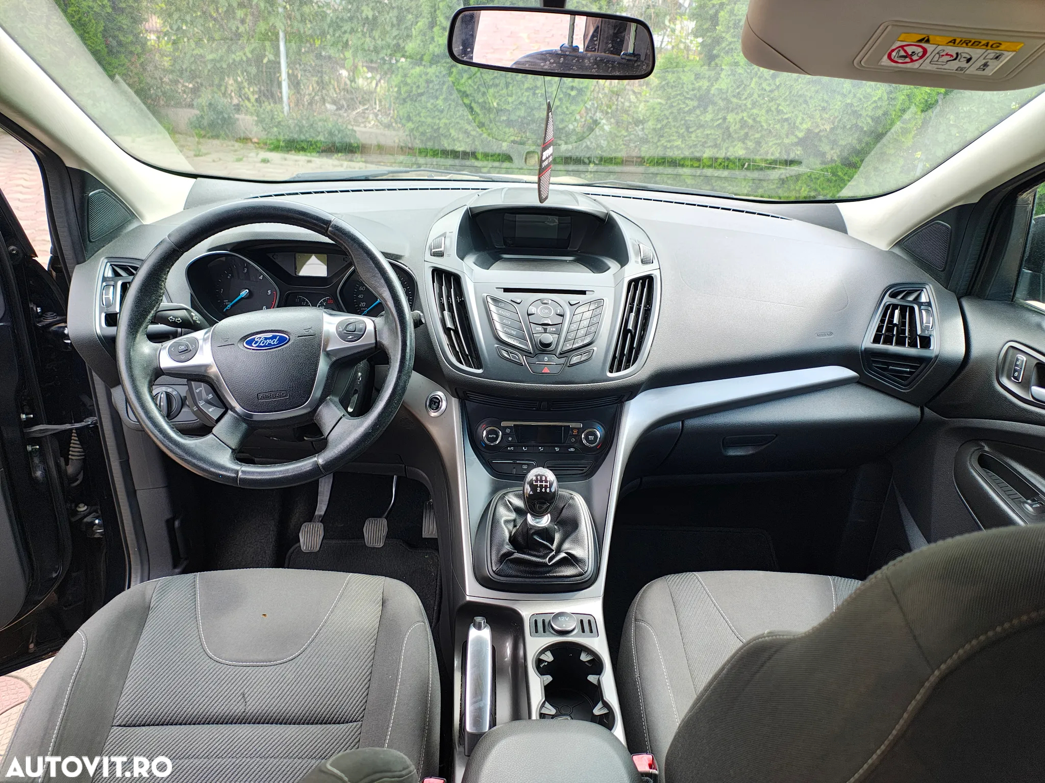 Ford Kuga 2.0 TDCi 2x4 Titanium - 11