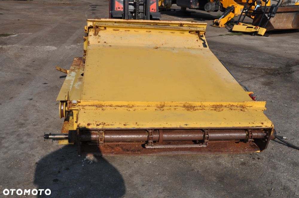 WAŁ PÓŁOŚ KOŁO PASOWE NEW HOLLAND TF 78 TX66 - 39