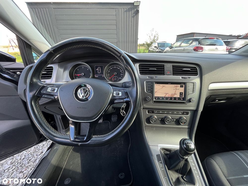 Volkswagen Golf 2.0 TDI BlueMotion Technology Lounge - 15