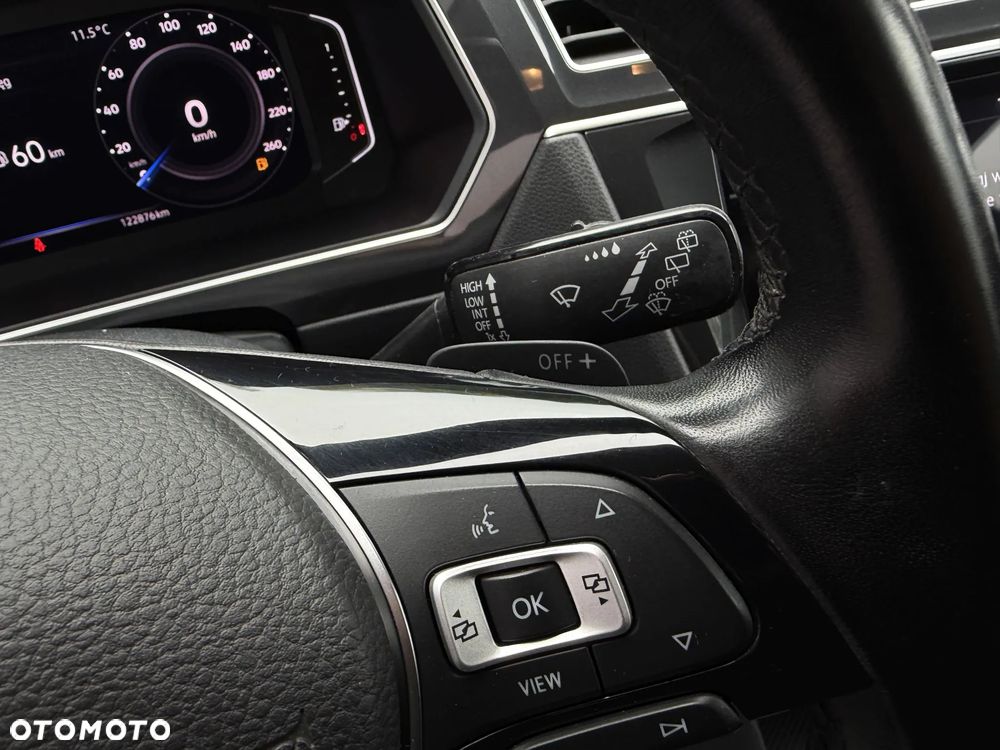 Volkswagen Tiguan - 25