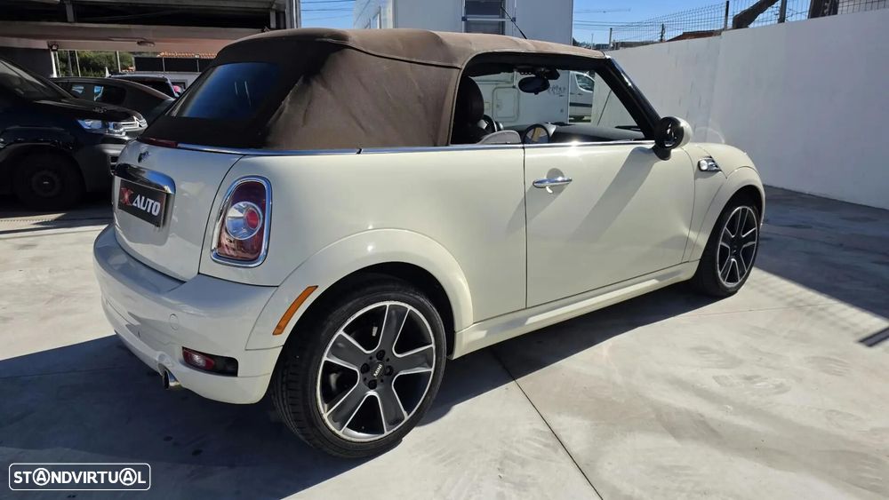 MINI Cabrio Cooper D - 16
